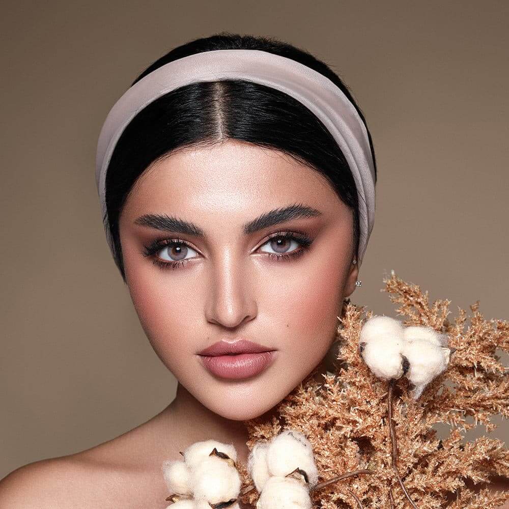 Bella Grey Beige (Yearly)